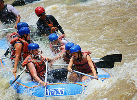 Padas River Rafting (Grade III to IV) Padas River Rafting (Grade III to IV)
