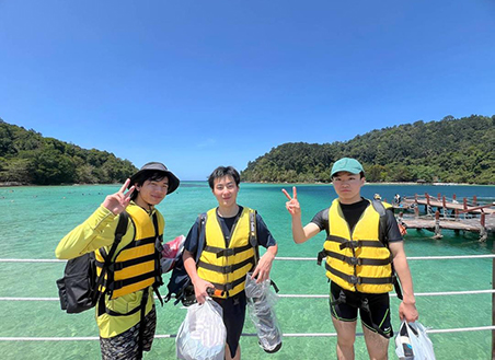 Twin Island Hopping (Sapi Island + Manukan Island) Twin Island Hopping (Sapi Island + Manukan Island)