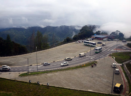 2D1N Kinabalu Park + Poring Hot Spring 2D1N Kinabalu Park + Poring Hot Spring